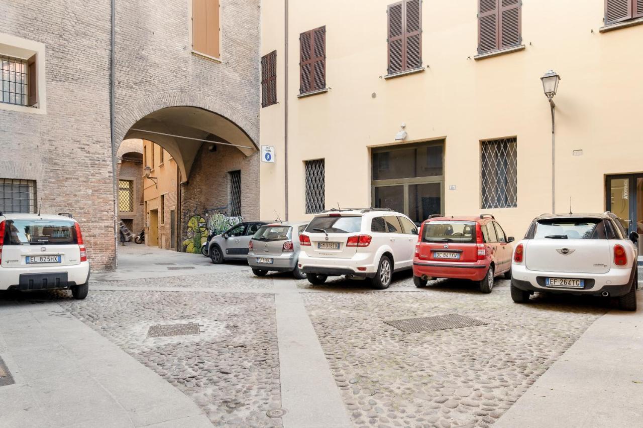 Lo Scrigno Delle 2 Torri! Nel Cuore Del Centro, Vicino A Via Rizzoli 博洛尼亚 外观 照片